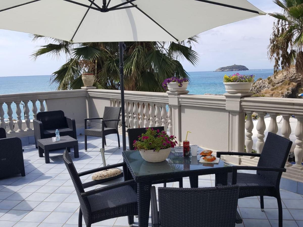 Bed and Breakfast Caletta Del Porto Diamante Exterior foto