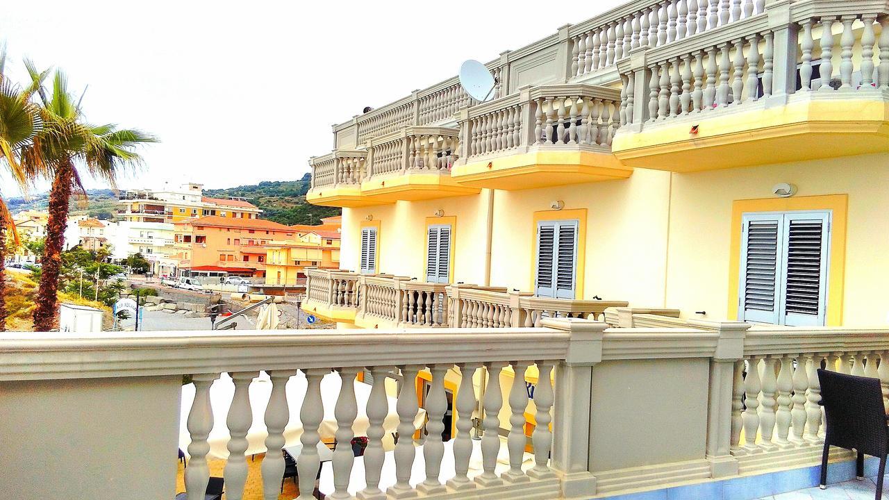 Bed and Breakfast Caletta Del Porto Diamante Exterior foto