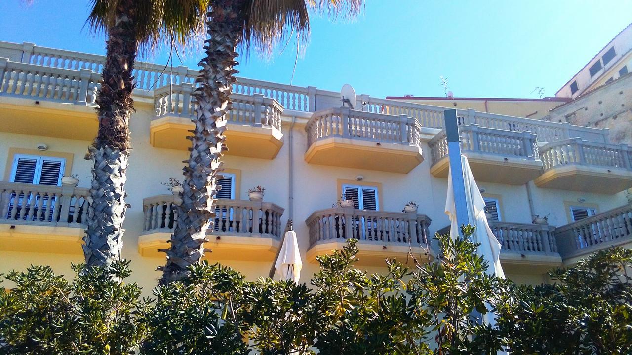 Bed and Breakfast Caletta Del Porto Diamante Exterior foto